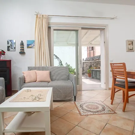 Holiday home Casa Adua 1 *